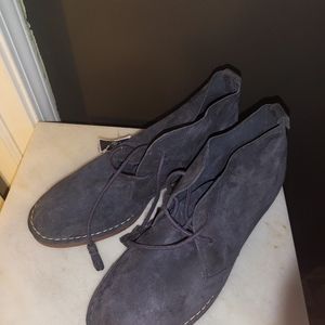Hush puppies size 12